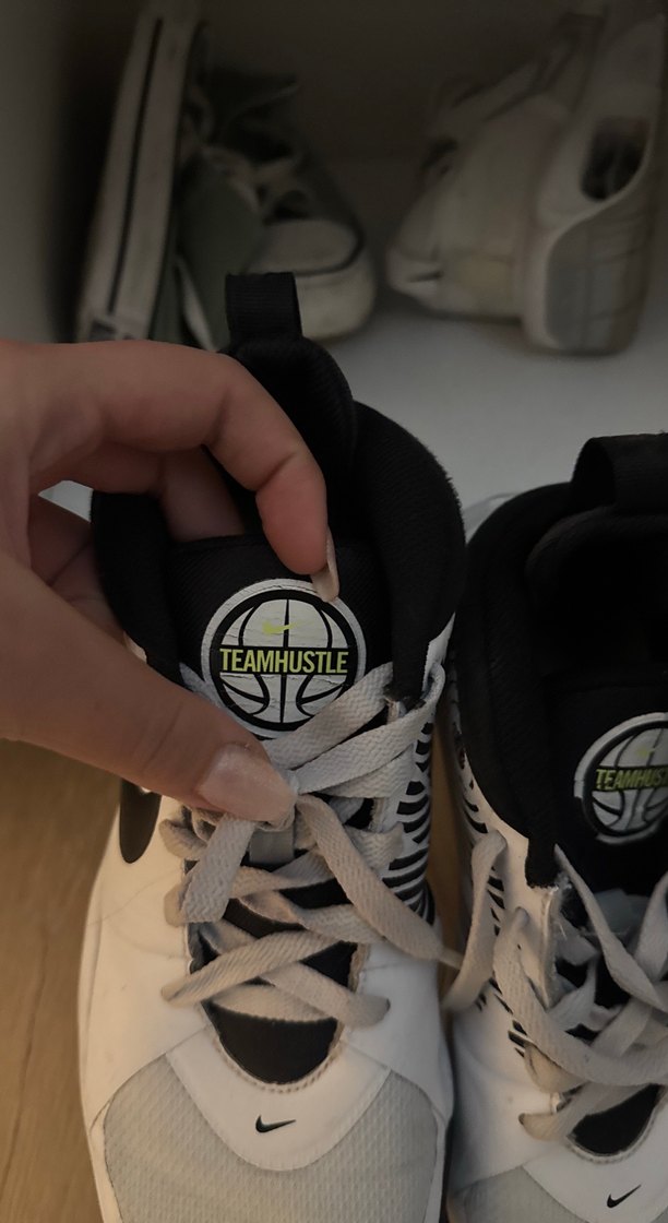 Nike hustle unisex Spor Ayakkabı - Görsel 2