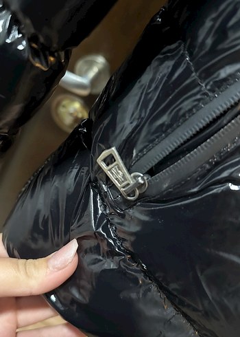 MONCLER S BEDEB Siyah Kürk Detaylı Kadın Kışlık Mont - Görsel 6