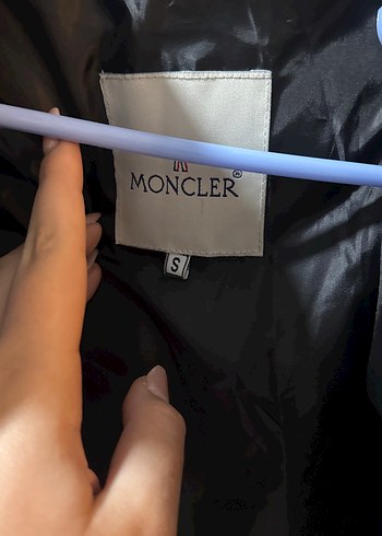 MONCLER S BEDEB Siyah Kürk Detaylı Kadın Kışlık Mont - Görsel 4