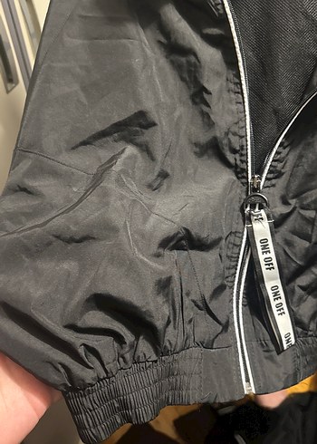 Siyah Fermuarlı Kadın Ceket - Görsel 4