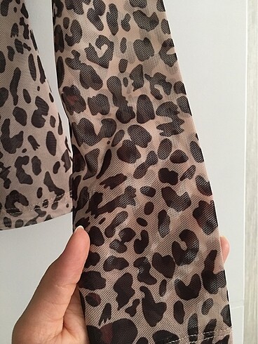 s Beden Leopar desenli transparan bluz