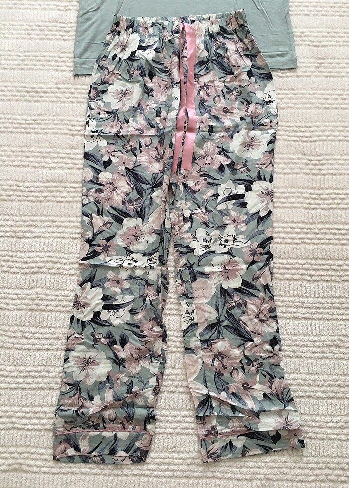 Bayan Poplin Pijama Takımı Kısa Kol M Beden - Görsel 4