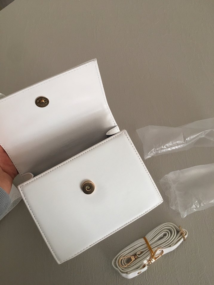 El Omuz Çantası - Görsel 3