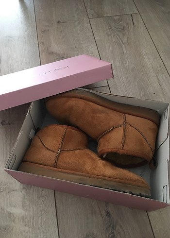 39 numara Taba renk ugg bot - Görsel 3