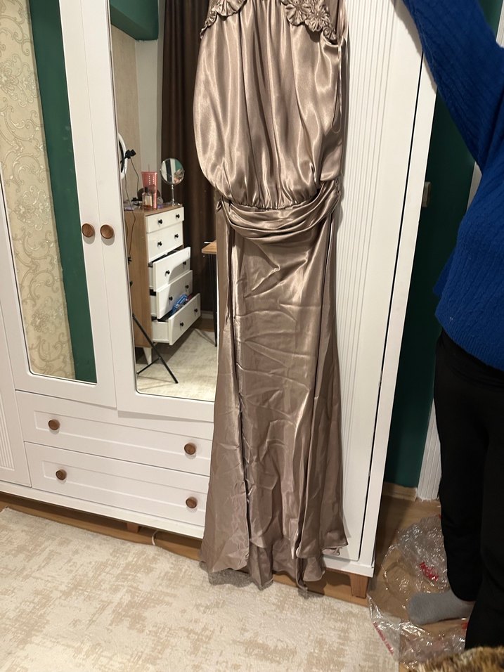 Nakışlı, V Yakalı, Uzun Hamile Abiyesi ILMIO - Görsel 4