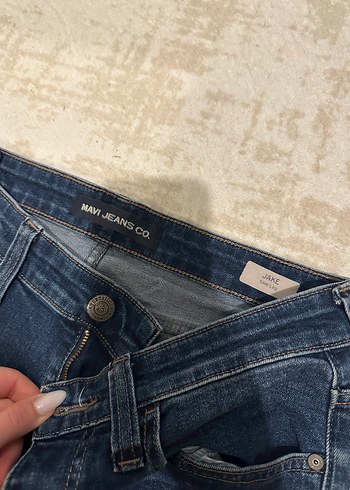 Mavi Düğmeli Rahat Kesim Kadın Kot Pantolon - Görsel 2