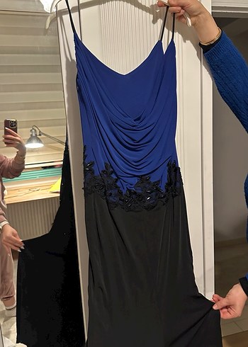 Kadın Mavi Siyah Uzun Drapeli Straplez Elbise - Görsel 2