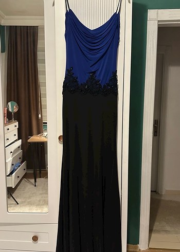 Kadın Mavi Siyah Uzun Drapeli Straplez Elbise - Görsel 5