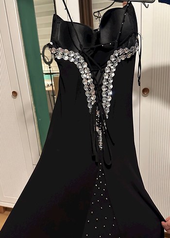 Drapeli Siyah Straplez Midi Abiye Elbise - Görsel 14