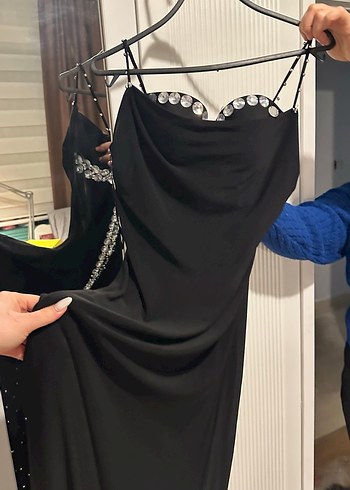 Drapeli Siyah Straplez Midi Abiye Elbise - Görsel 3