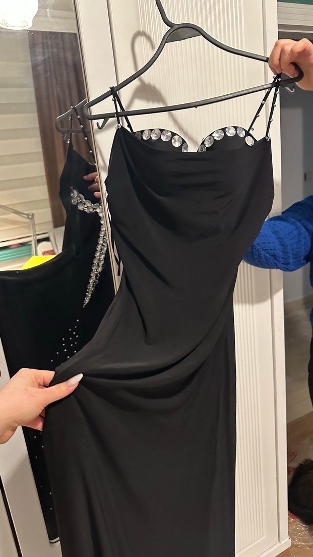 Drapeli Siyah Straplez Midi Abiye Elbise - Görsel 2