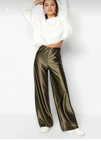 S beden Kadın Parlak Haki Salaş Saten Pantolon - Görsel 3