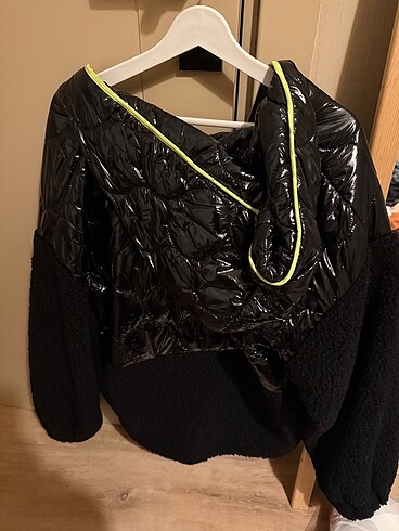 Twist twist sweat kazak