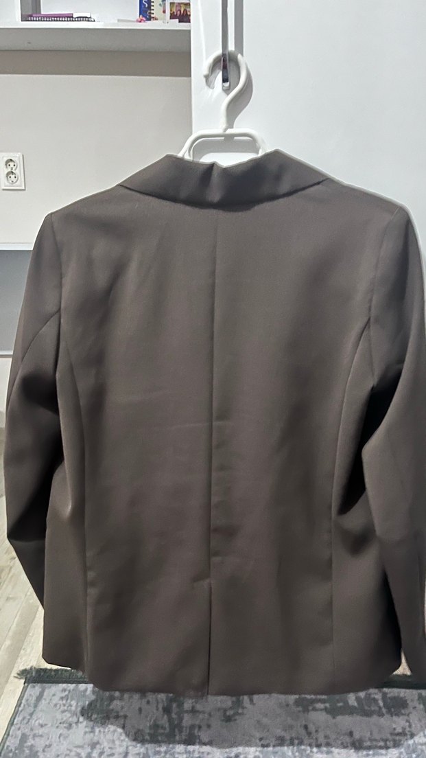 Şıklığın Simgesi: Koyu Kahverengi Blazer Ceket — görsel 3/5