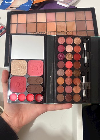 RomanticBright Bej Parlak Göz Farı Paleti - Görsel 2