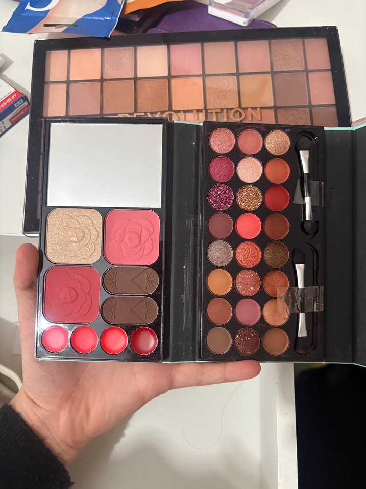 RomanticBright Bej Parlak Göz Farı Paleti - Görsel 2