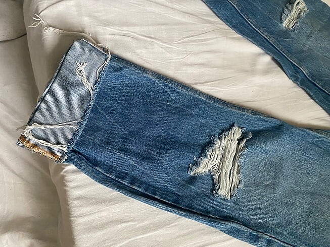 36 Beden mavi Renk bershka mom jean