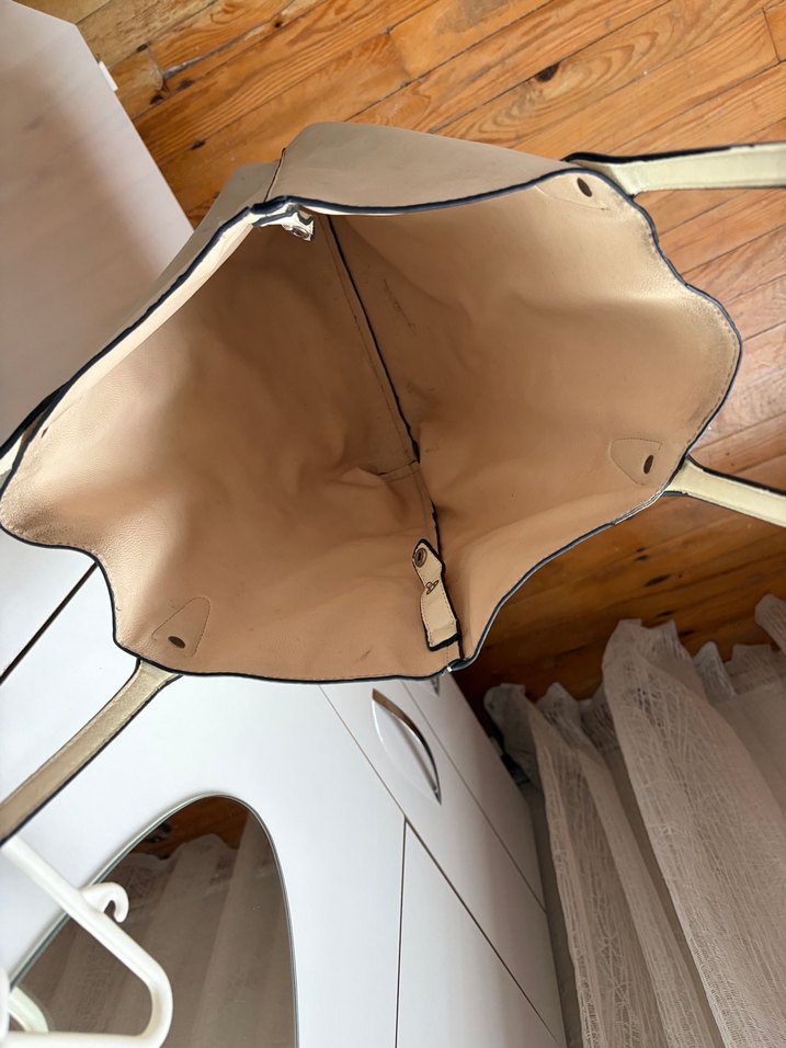 Minimalist Beyaz Deri Kadın Omuz Çantası - Görsel 2