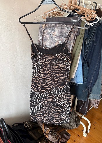 Kahverengi Desenli Askılı mini  Elbise - Görsel 3