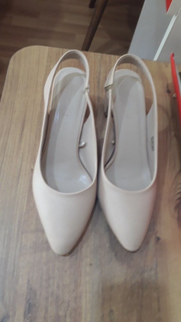 Bej Tokalı Kadın Topuklu Ofis Ayakkabısı - Görsel 2