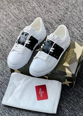 37 Beden beyaz Renk Valentino Garavani white Black 