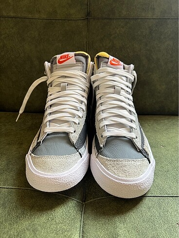 Nike BLAZER