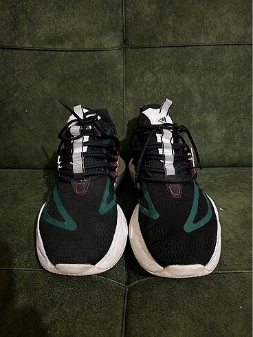 Adidas Alphaboost V1