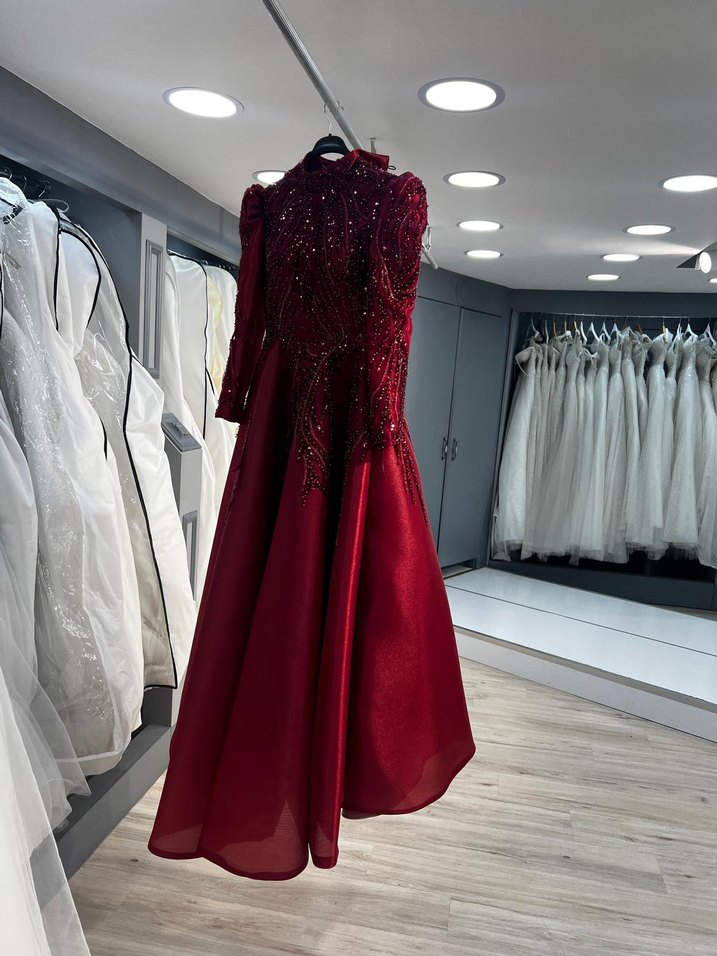 Bordo İşlemeli Uzun Kollu Drapeli Kadın Abiye - Görsel 3