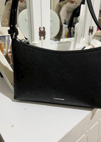 Calvin klein orjinal çanta hiç bir sorunu yok - Görsel 4