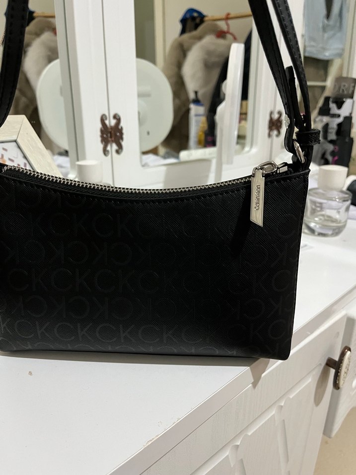 Calvin klein orjinal çanta hiç bir sorunu yok - Görsel 5