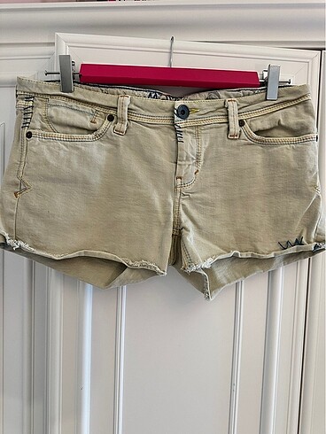 Mavi jeans mini düşük bel şort