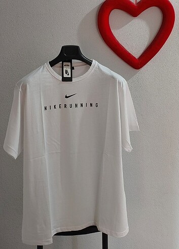 Nike t-shirt
