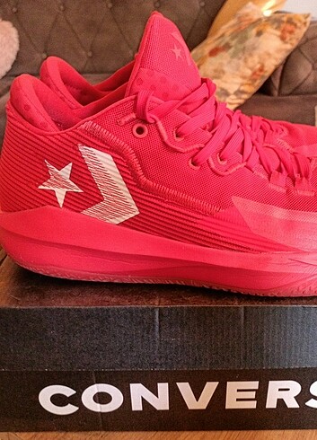 44 Beden kırmızı Renk Converse