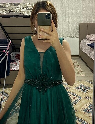 Zümrüt yeşili silmli abiye