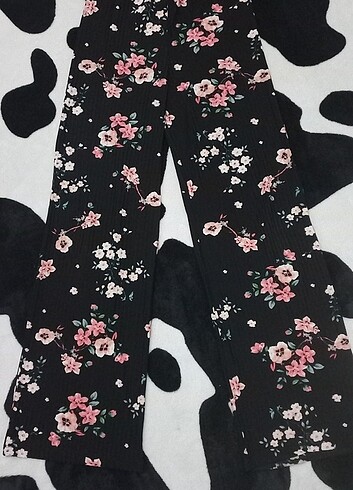 Çiçekli pantalon