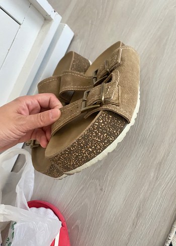 38 Beden Bej Süet Tokalı Dolgu Topuk Hakiki Deri Terlik