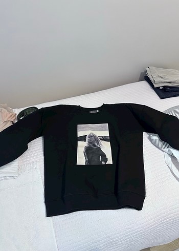 Siyah Baskılı Kadın Sweatshirt