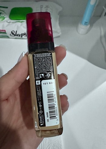  Beden L'Oréal Infallible 32H Fresh Wear Fondöten Warm Dore