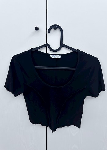 Siyah Kısa Kesim Kadın Crop Top