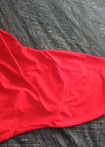 Kırmızı Drapeli Uzun Abiye Elbise - Görsel 3