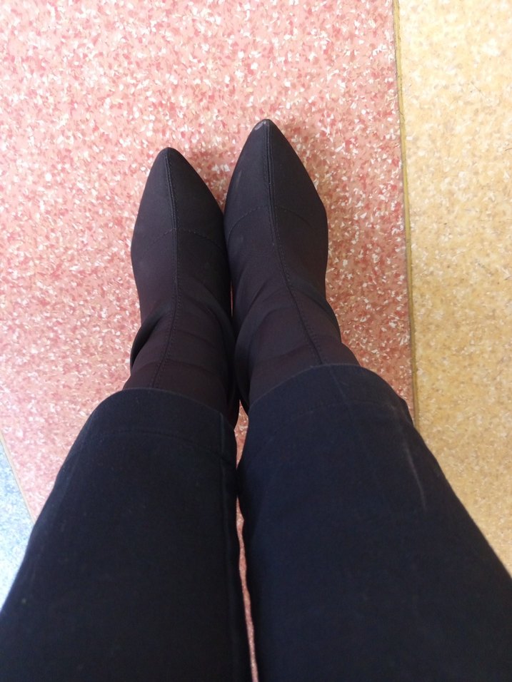 Siyah Elastik Blok Topuklu Kadın Bot - Görsel 2