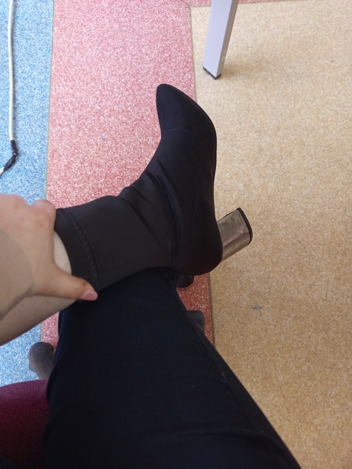 Siyah Elastik Blok Topuklu Kadın Bot - Görsel 3