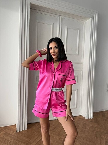 Şortlu pijama takımı
