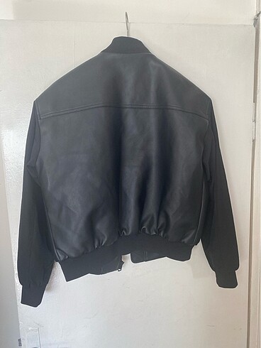 Calvin Klein Deri mont