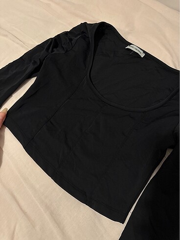 Bershka uzun kollu crop