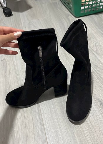 Siyah Süet İpli Blok Topuklu Streç Bot - Görsel 3