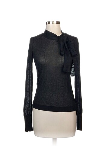 Zara Bluz %70 İndirimli.