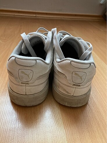 44 Beden beyaz Renk Puma ayakkabı
