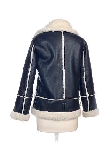 m Beden Stradivarius Mont %70 İndirimli.