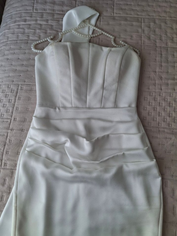 Straplez Beyaz nikah elbisesi - Görsel 3